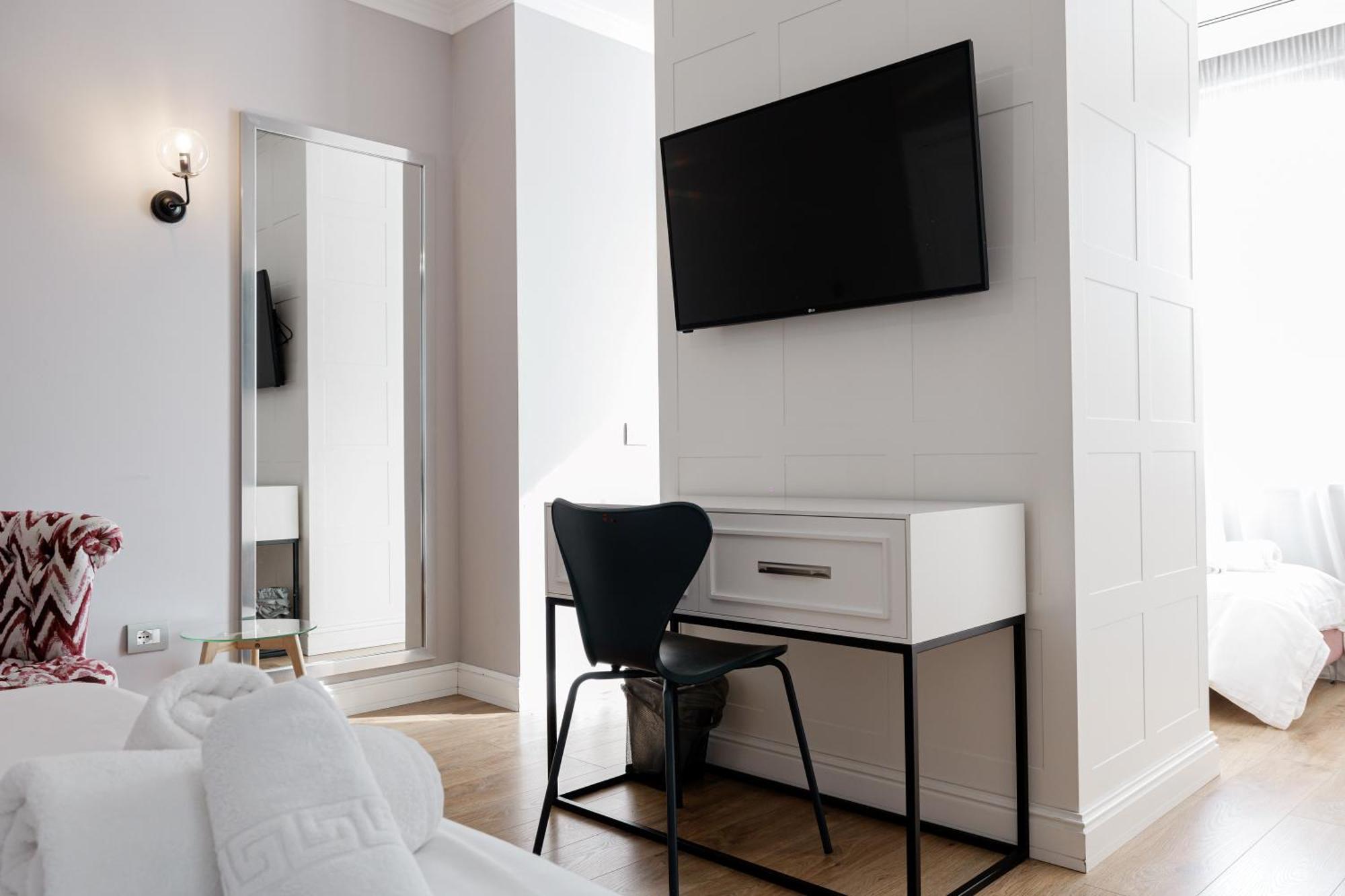 Boutique Hotel Whisky Tiranë Luaran gambar